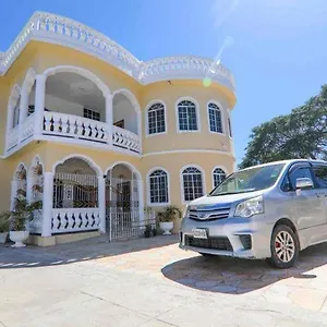 Dela De-rose Jamaica Guest house