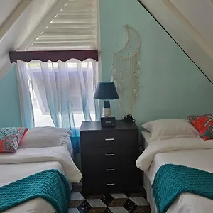 Memories By The Shore Apartment