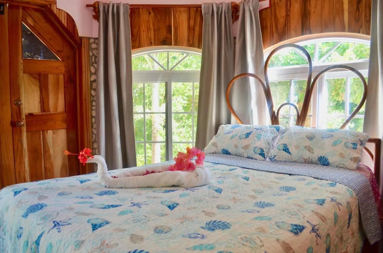 نيغريل Coral Cottage Jamaica 0*,