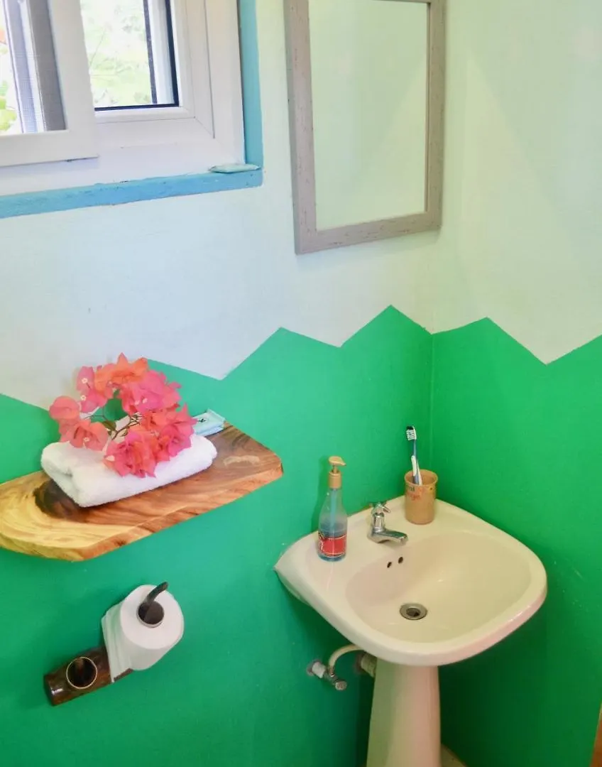 فندق مبيت وإفطار نيغريل Coral Cottage Jamaica
