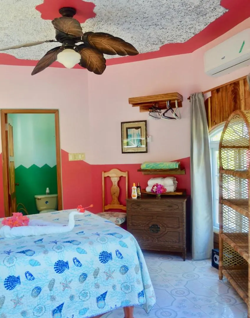 نيغريل Coral Cottage Jamaica فندق مبيت وإفطار