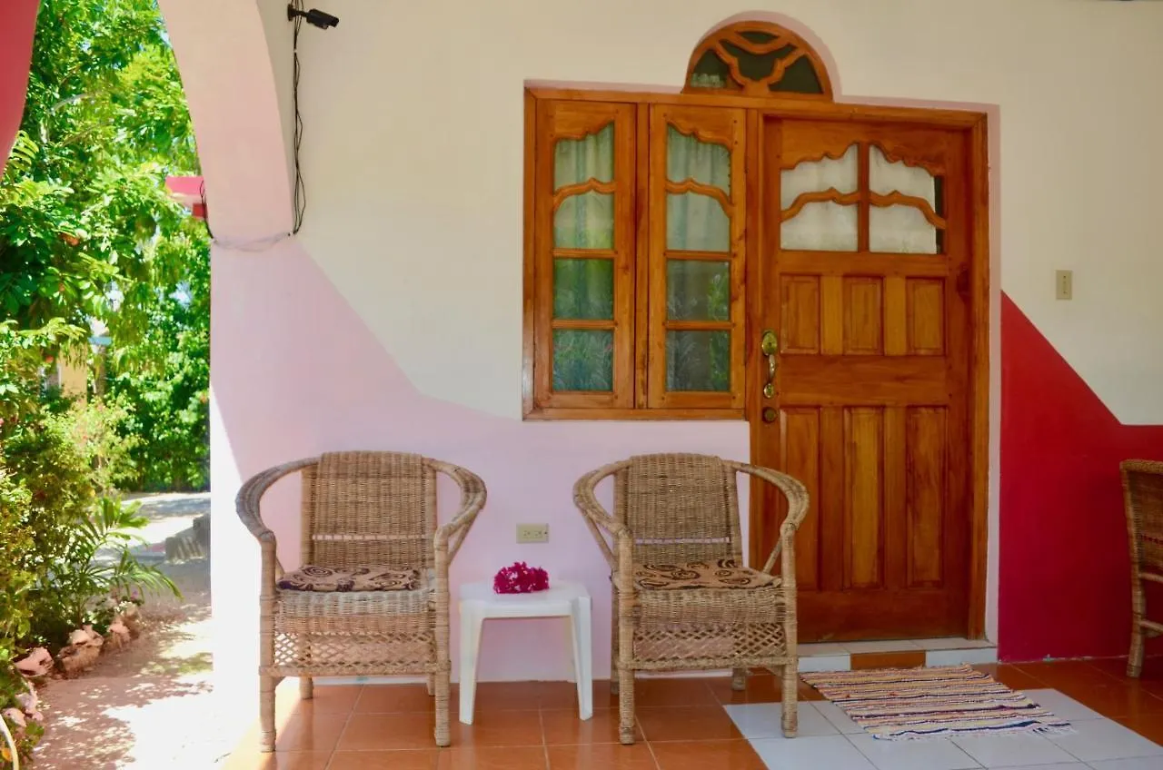 نيغريل Coral Cottage Jamaica جامايكا