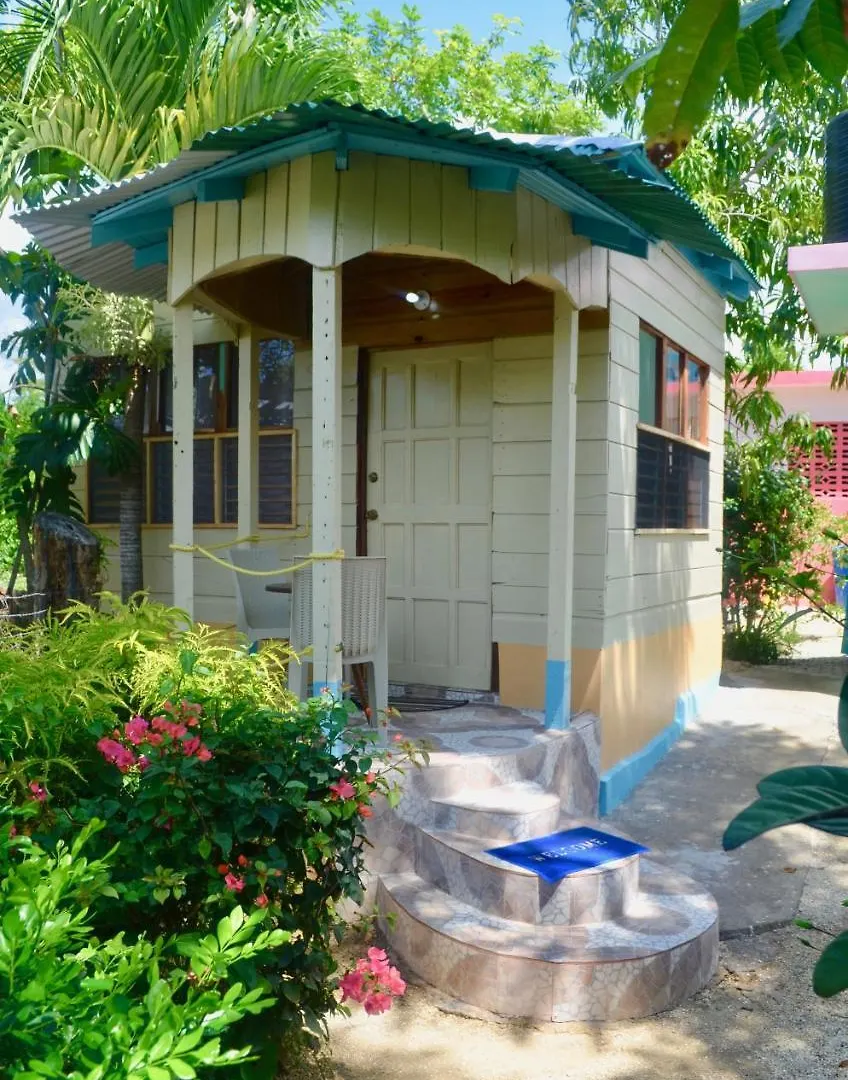 فندق مبيت وإفطار نيغريل Coral Cottage Jamaica