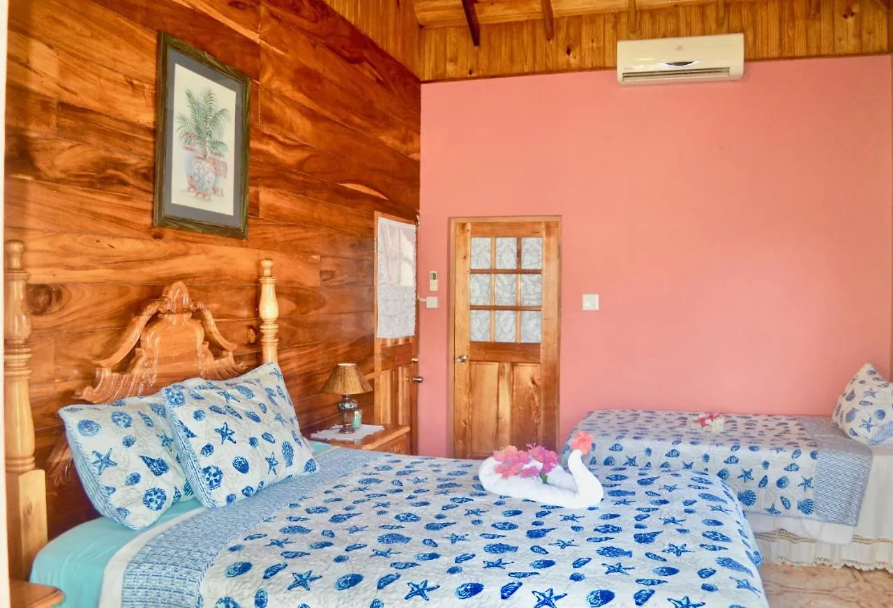 نيغريل Coral Cottage Jamaica