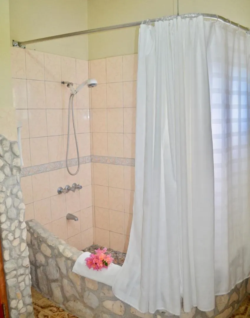 فندق مبيت وإفطار نيغريل Coral Cottage Jamaica جامايكا